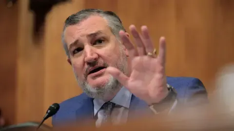 Senator Ted Cruz Likens American Media Oversight Body to ‘Mobster’ on Jimmy Kimmel Show